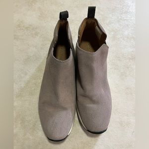 Vionic Cece Casual Pull On Ankle Boot Women's Size 8.5M Gray Suede Leather